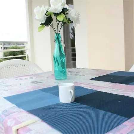 דירה 2 Pieces Avec Terrasse, Piscine, Et Parking Prive - La Rochelle, Les Minimes - Fr-1-246-91